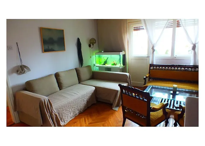 Girasole Nocleg ze śniadaniem 4*